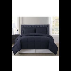 Truly Soft Everyday Reversible 3-Piece Comforter Set Navy